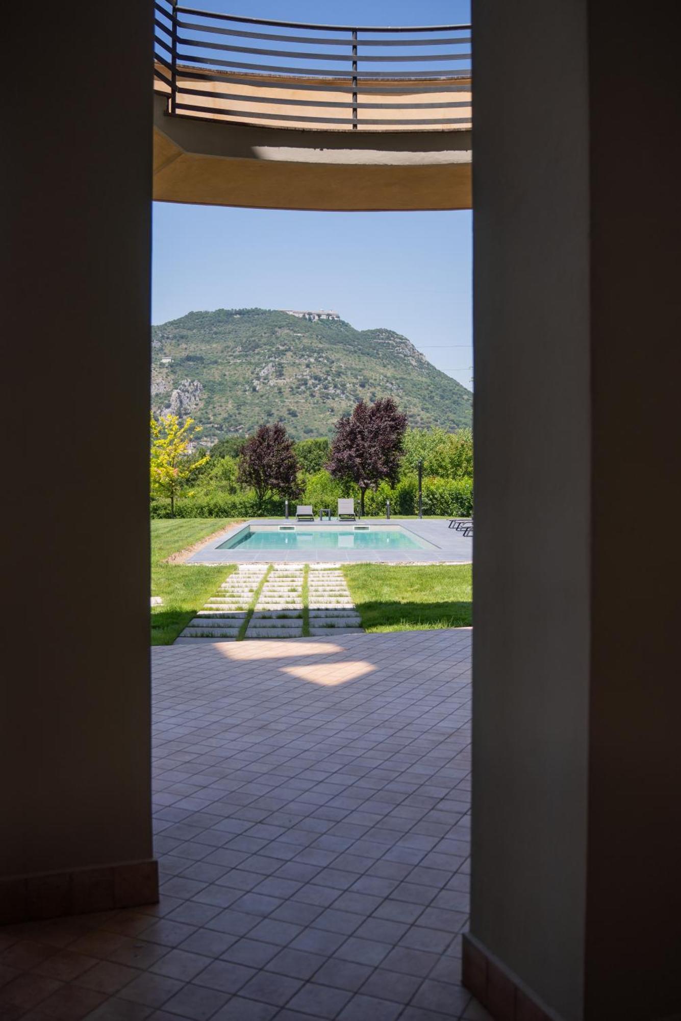 Le Colonne Bed and Breakfast Cassino Eksteriør billede
