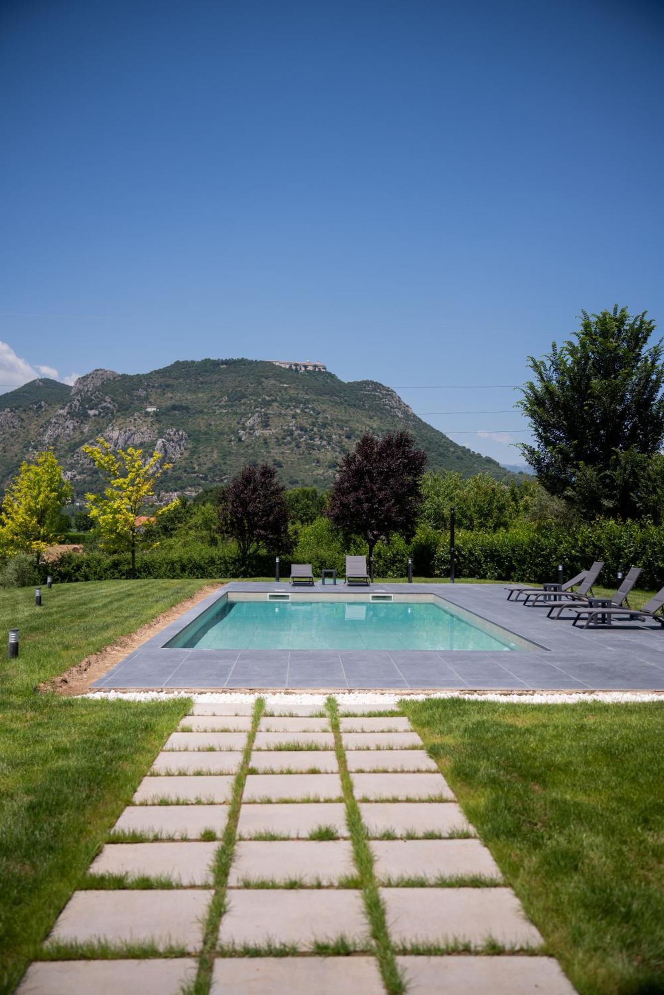 Le Colonne Bed and Breakfast Cassino Eksteriør billede